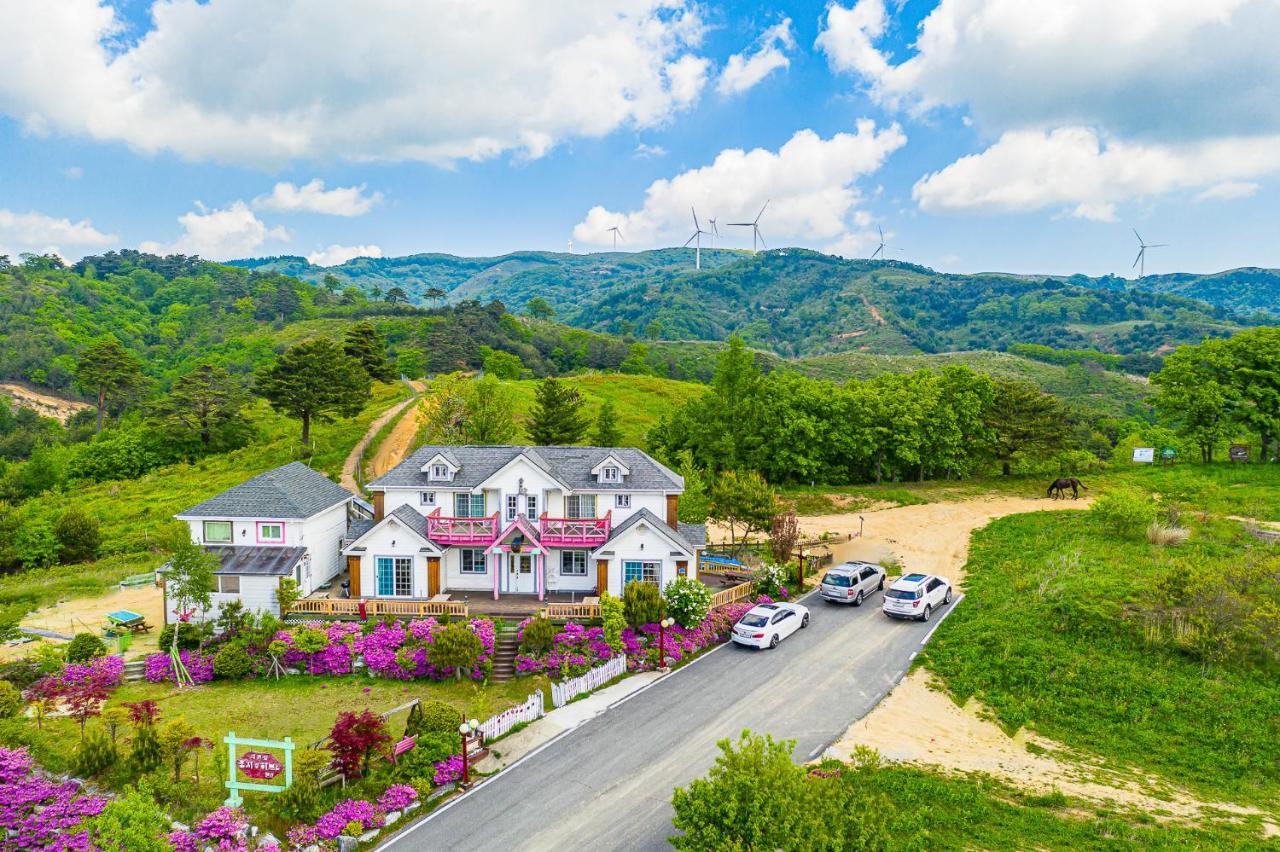 Pungcha & Herb Pension Пхёнчхан Экстерьер фото