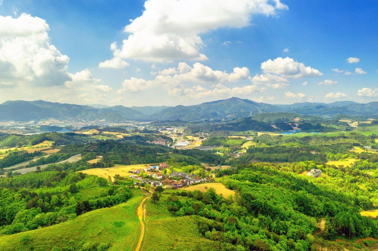 Pungcha & Herb Pension Пхёнчхан Экстерьер фото