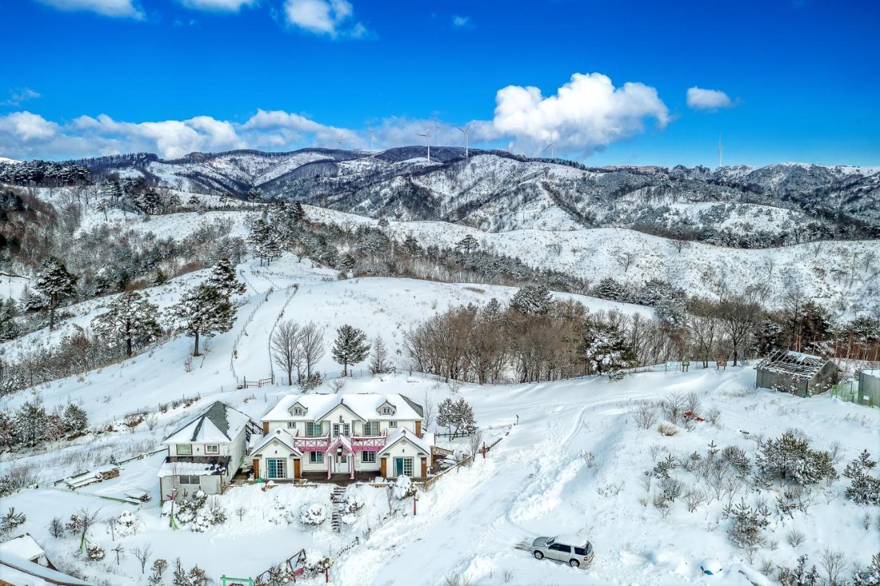 Pungcha & Herb Pension Пхёнчхан Экстерьер фото